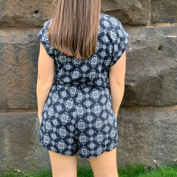 Geo Romper - Picture 3 of 5